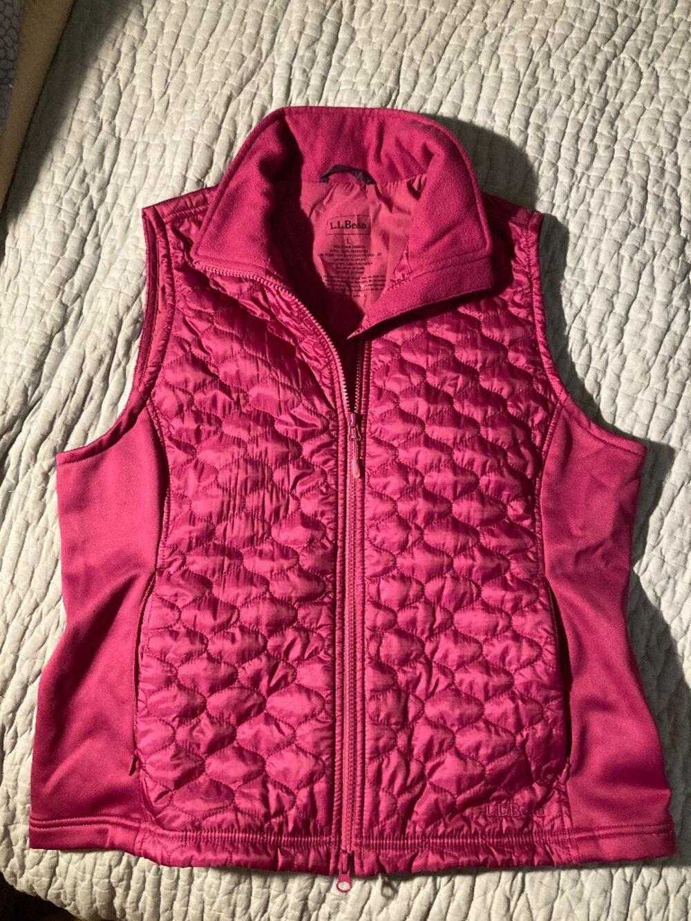 L.L. Bean magenta insulated full zip quilted vest size L